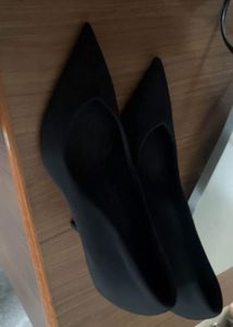Zara Black Pointed Heels new