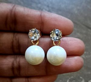 Pearl Earring With White Stone