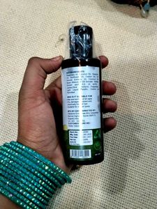 La&#39;tibule Rosemary Hair Oil
