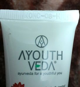 Ayouthveda Oil Control Mattifying Moisturizer Cream (30gm)