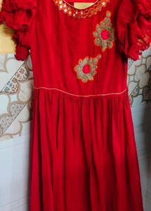Red Gown Cute 🥰 Sleeves