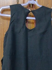 Black Flawless Top For Women