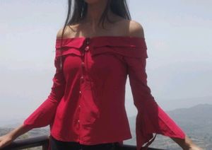 Up Shoulder Top