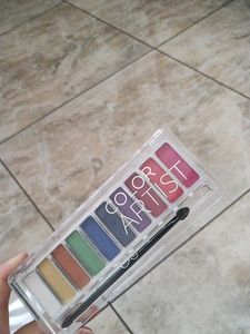 eyeshadow palette with 10 amazing shades