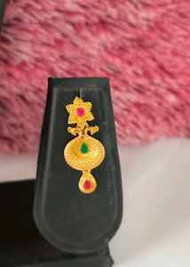 Elegant Gold-Tone Necklace Set