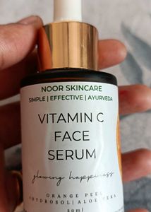 Noor Skincare Vitamin C Face Serum