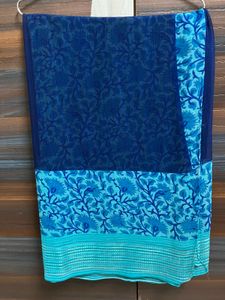 blue floral print saree