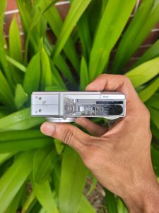 Benq DC-E610 Digital Camera