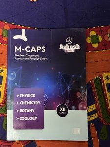 Aakash M-CAPS Class XI &amp; XII