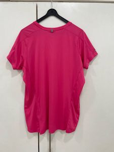 Run in Style! 💖 Nike Neon Pink Pro Tee ✨🏃‍♀️