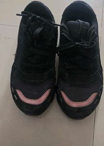 Black Puma Sneakers