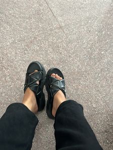 slippers