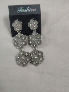 Beautiful Designer Earing With Stone