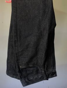 Moms Fit Black Jeans