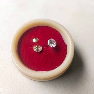 22C Pure Gold Round Dimond Stud Earrings
