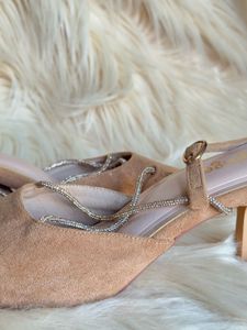 Ginger By Lifestyle Embellished Pointed Heels