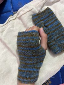 Knitted Hand Gloves 🧤