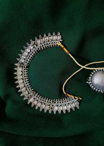 PRETTY OXIDISED CHOKER NECKLACE SET
