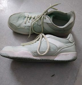 Women Badminton Shoes