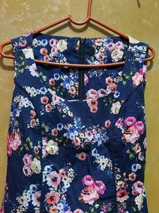 Floral Navy Bodycon Dress