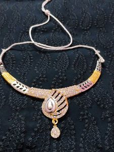 NewElegant Necklace &amp; Earring Set