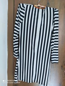 Globus Fullslevees Tunic In Very Good Condition