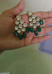 Green &amp; Pearl Necklace Earring Set