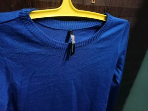 HERE&amp;NOW Solid Round Neck Casual Women Blue Sweater