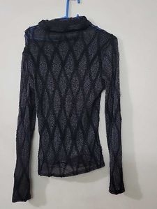Diamond Pattern Long Sleeve Top
