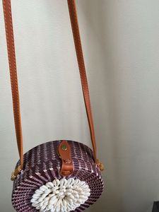 Shell Decorated Crossbody Bag