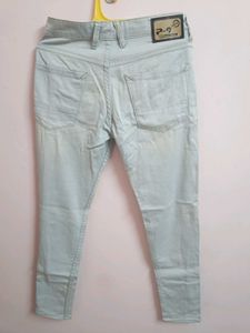 Light Wash Skinny Jeans