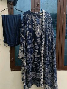 Anouk Elegant Printed Kurta Set