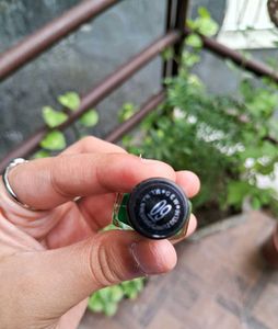 GREEN NAIL POLISH!