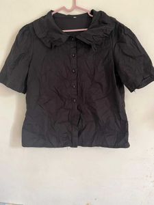 Short Sleeved Shirt With Ruffle Collar🌷🛍️