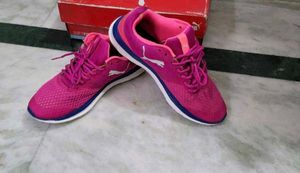 Puma Pink Sports Shoes
