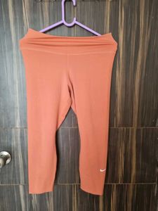Nike Capri Leggings
