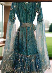 Mettalic Emerald Green Gown - Very Gorgeous 💚