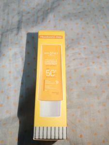 Dot And Key Vitamin C+E Super Bright Sunscreen