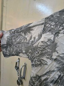 Tropical Print Short Sleeve Shirt