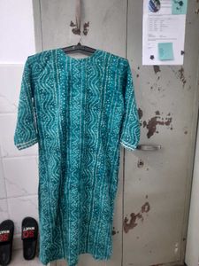 4 Used Kurtis
