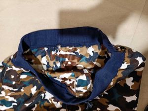 Cool Camo Print Casual Pants, 30 Size