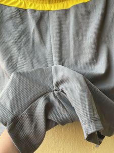 Men’s grey shorts with pockets