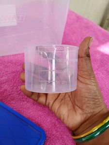 Daawat Storage Container 2500gm, Measiring Cup 200