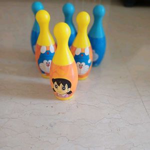 Doraemon Themed Plastic Bowling Pin Set In Bag