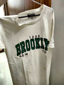 ✨ Brooklyn 1898 Oversized Tee – White | Size M