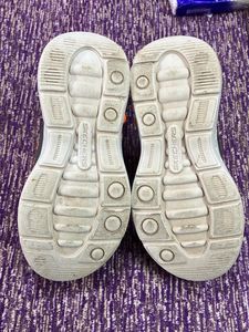 SKECHERS UK 12