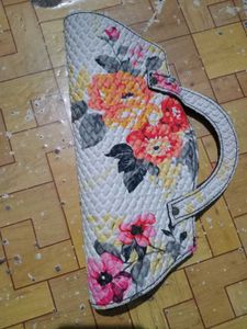 Elegant Clutch Set