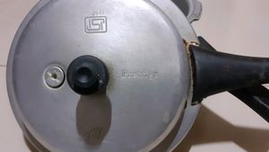 Prestige Aluminum Pressure cooker
