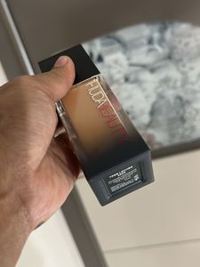Huda Beauty Liquid Foundation - 320G Tres Leches