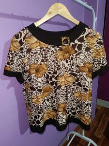 Korean Top
